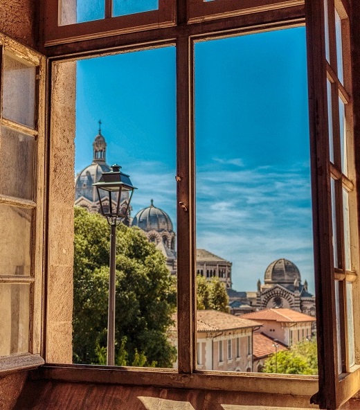 cabinet paul coudre vue sur la major Marseille monument